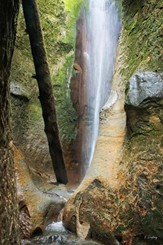 Doylings-Sombrio-Hidden-Waterfalljpg